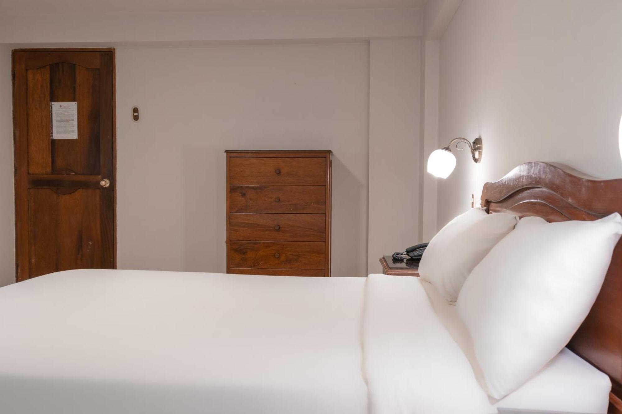 Hotel Alexander Trujillo Cameră foto